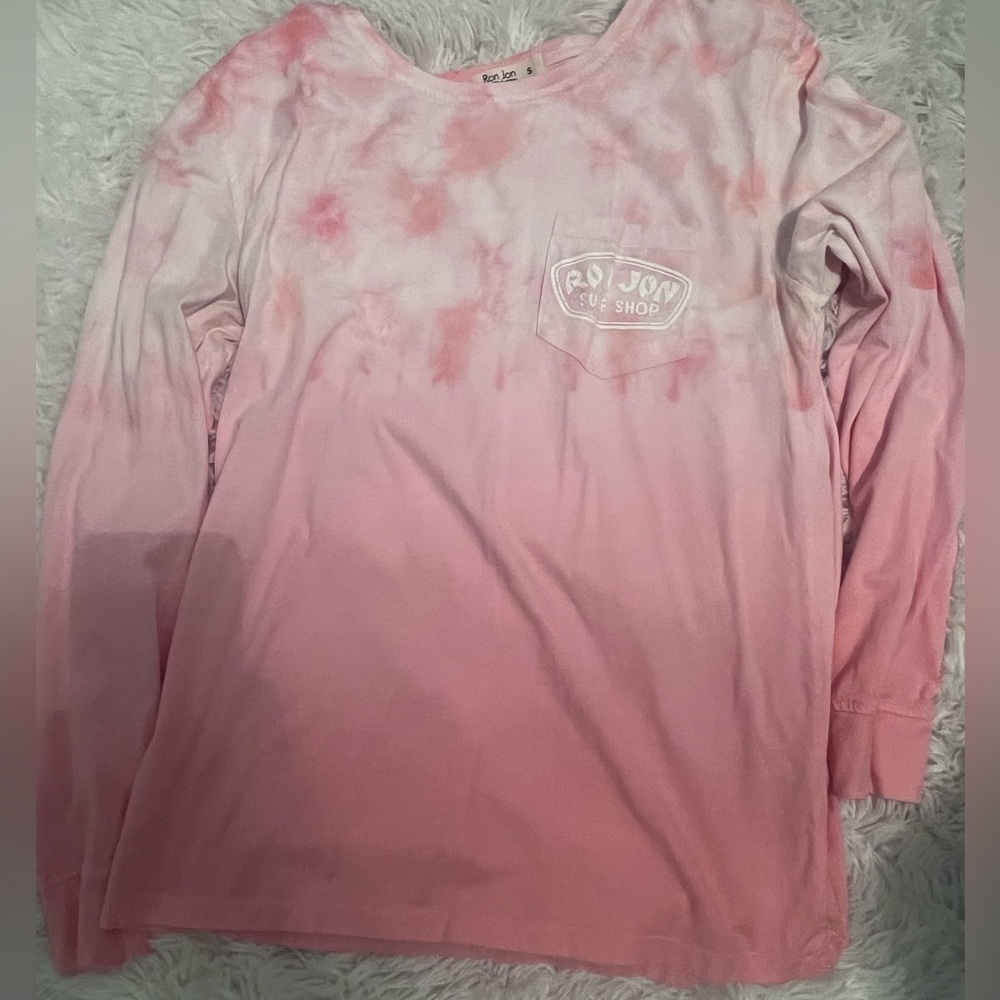 Ron jon long sleeve, wore once or twice, perfect condition